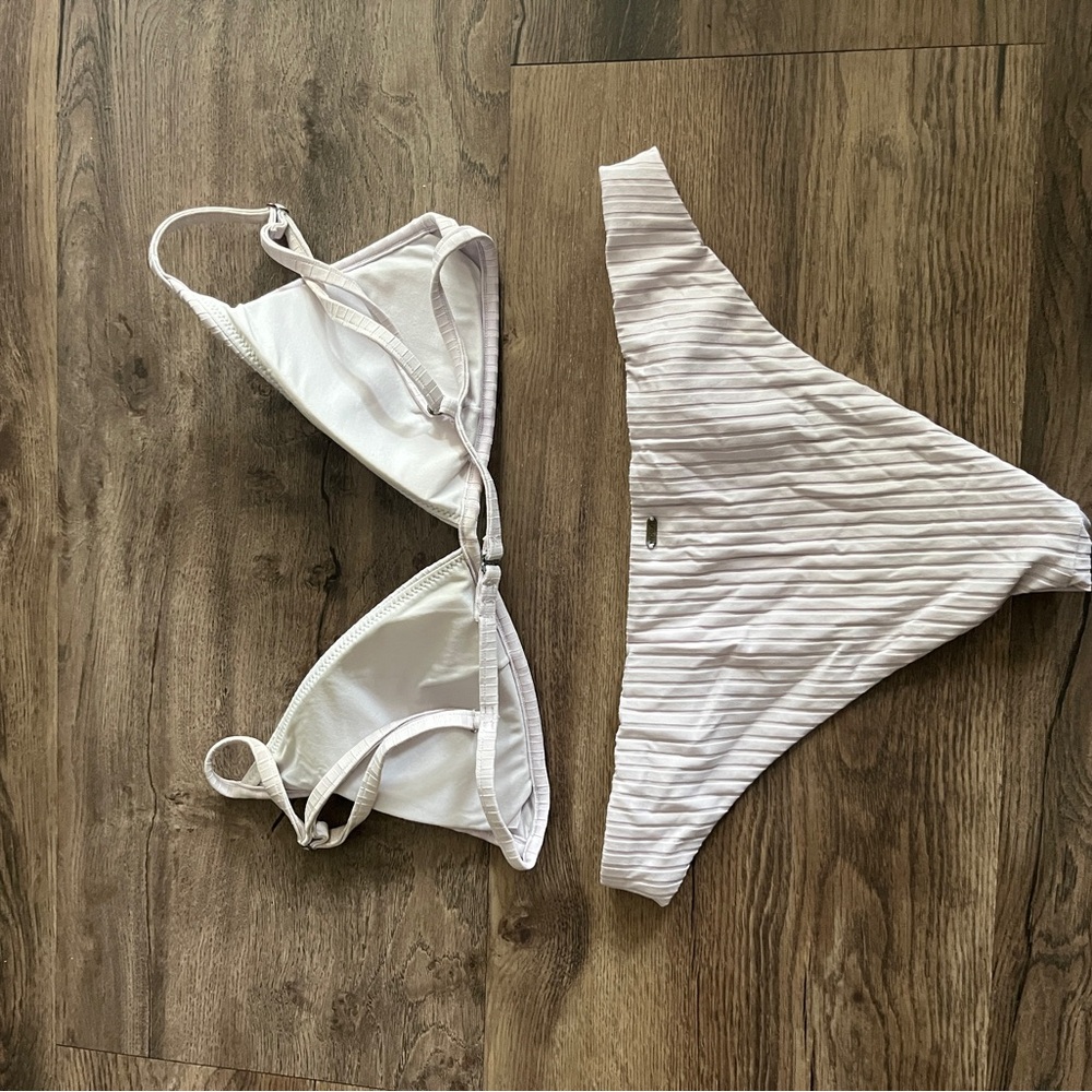 Light Purple Ripcurl Ribbed Bikini - Picture 2 of 2